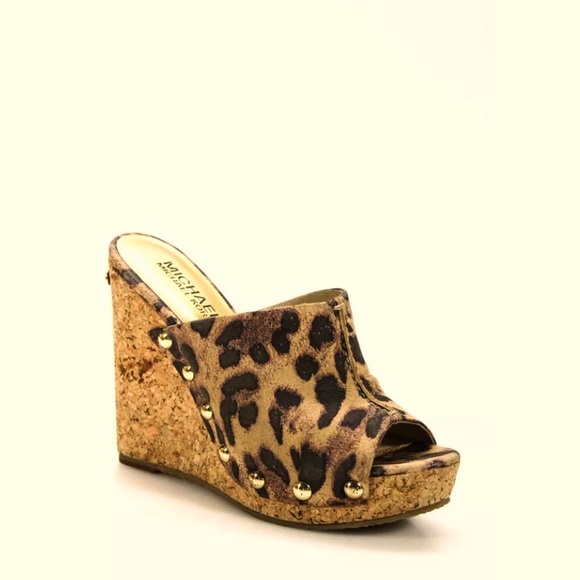 🔥🔥MICHAELS KORS🔥🔥 - Picture 1 of 7